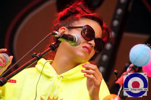 Bomba Estereo (CO) 27. Summer Jam Festival - Fuehlinger See, Koeln - Green Stage 08. Juli 2012 (17).JPG